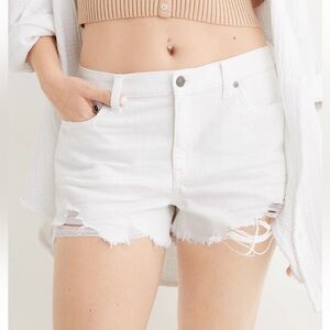American Eagle aerie daydream denim distressed white shorts size small